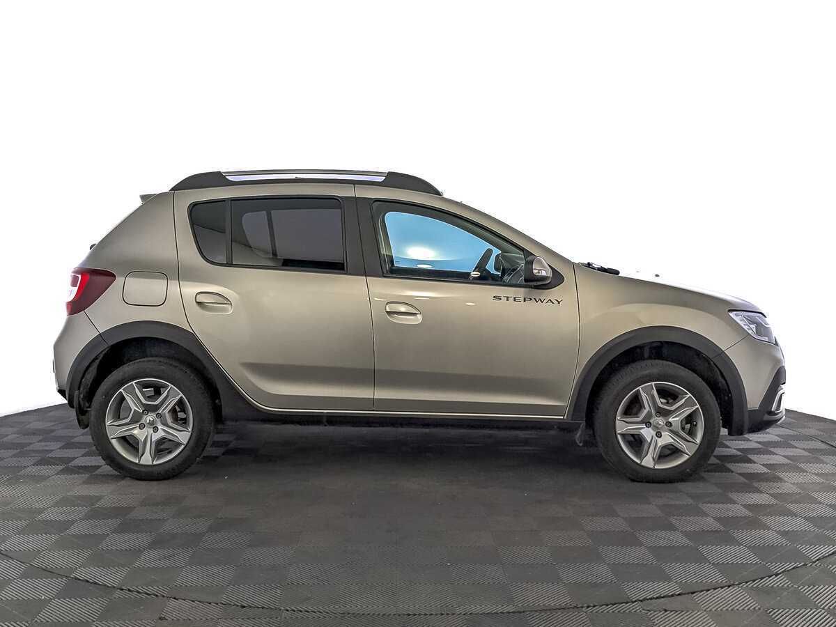 Купить Renault Sandero с пробегом. Фото: #3