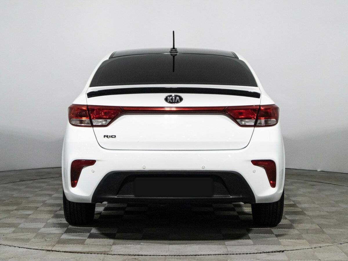 Купить Kia Rio с пробегом. Фото: #5