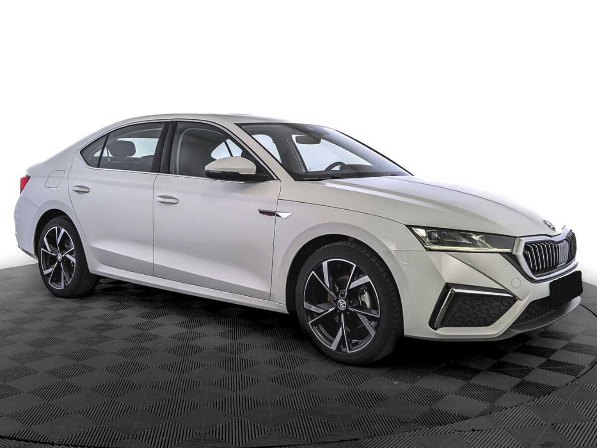 Купить Skoda Octavia с пробегом. Фото: #2