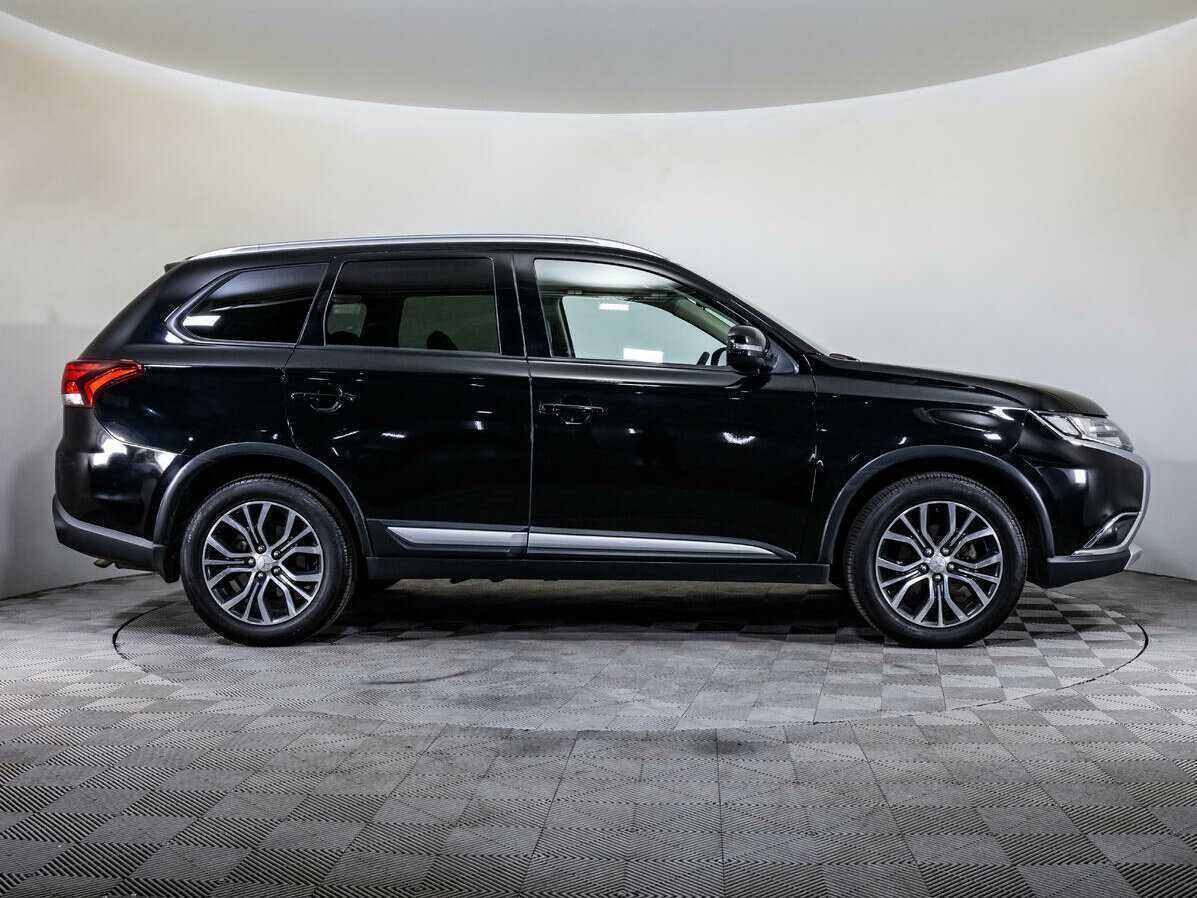 Купить Mitsubishi Outlander с пробегом. Фото: #3