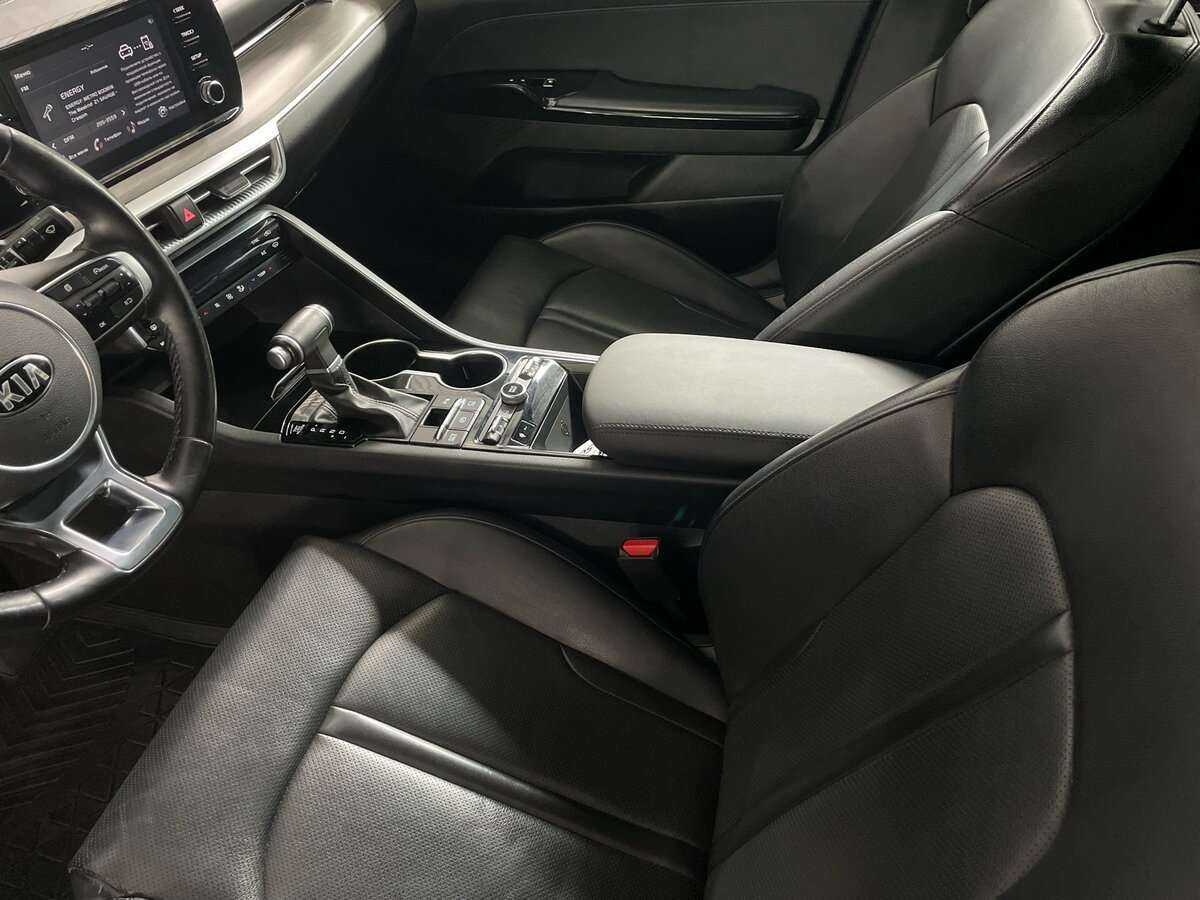 Купить Kia K5 с пробегом. Фото: #14