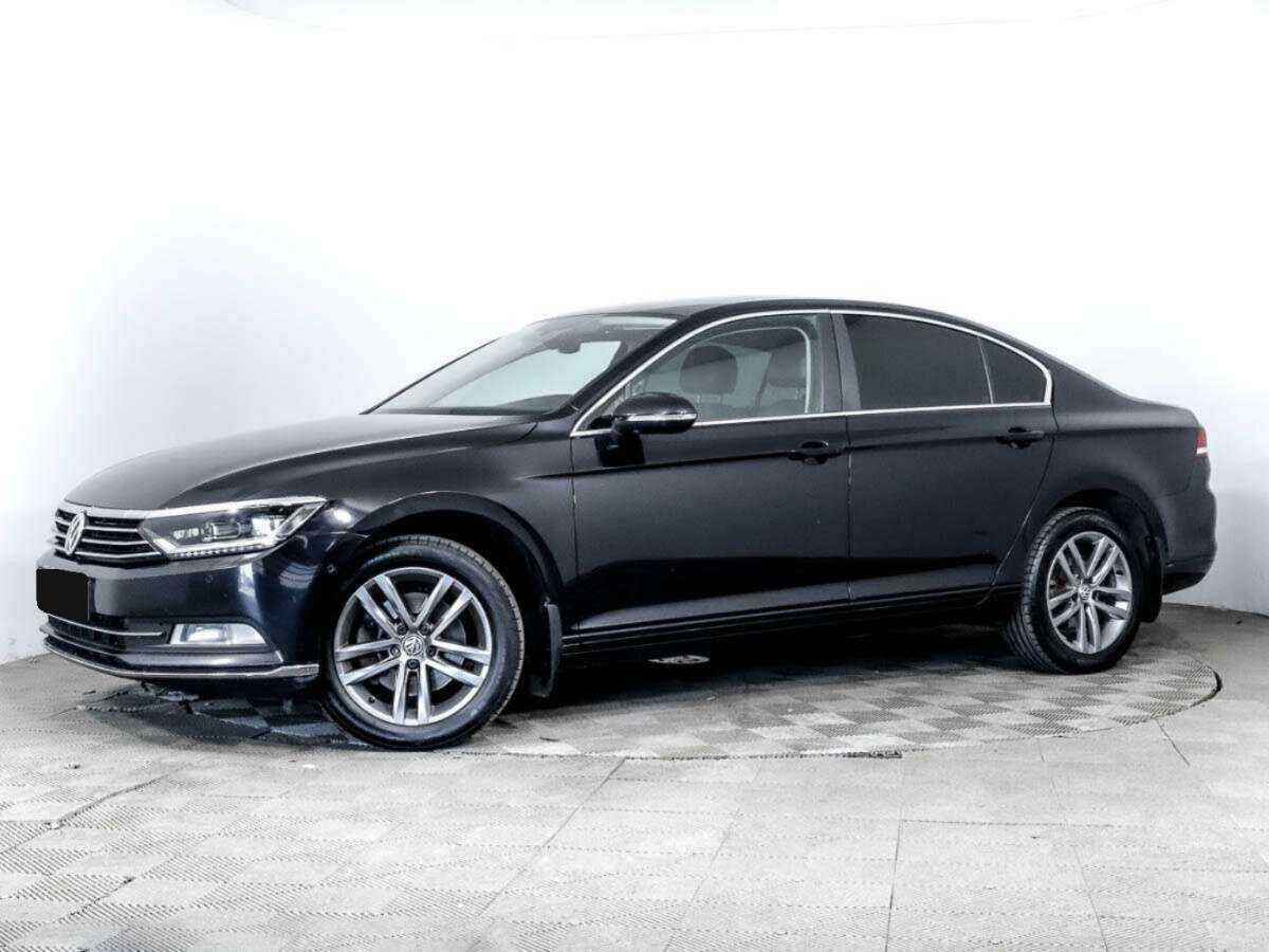 Купить Volkswagen Passat с пробегом. Посмотреть фото