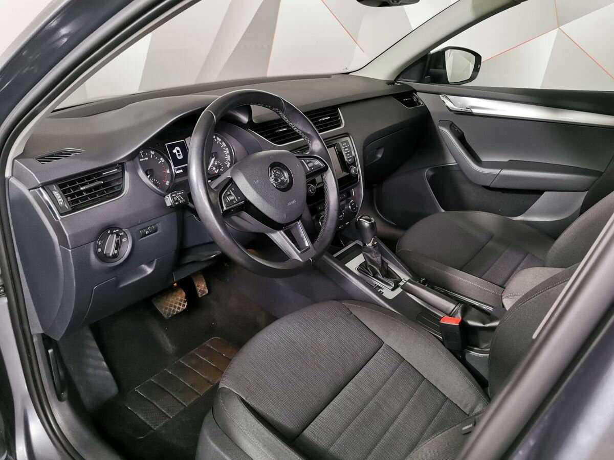 Купить Skoda Octavia с пробегом. Фото: #18