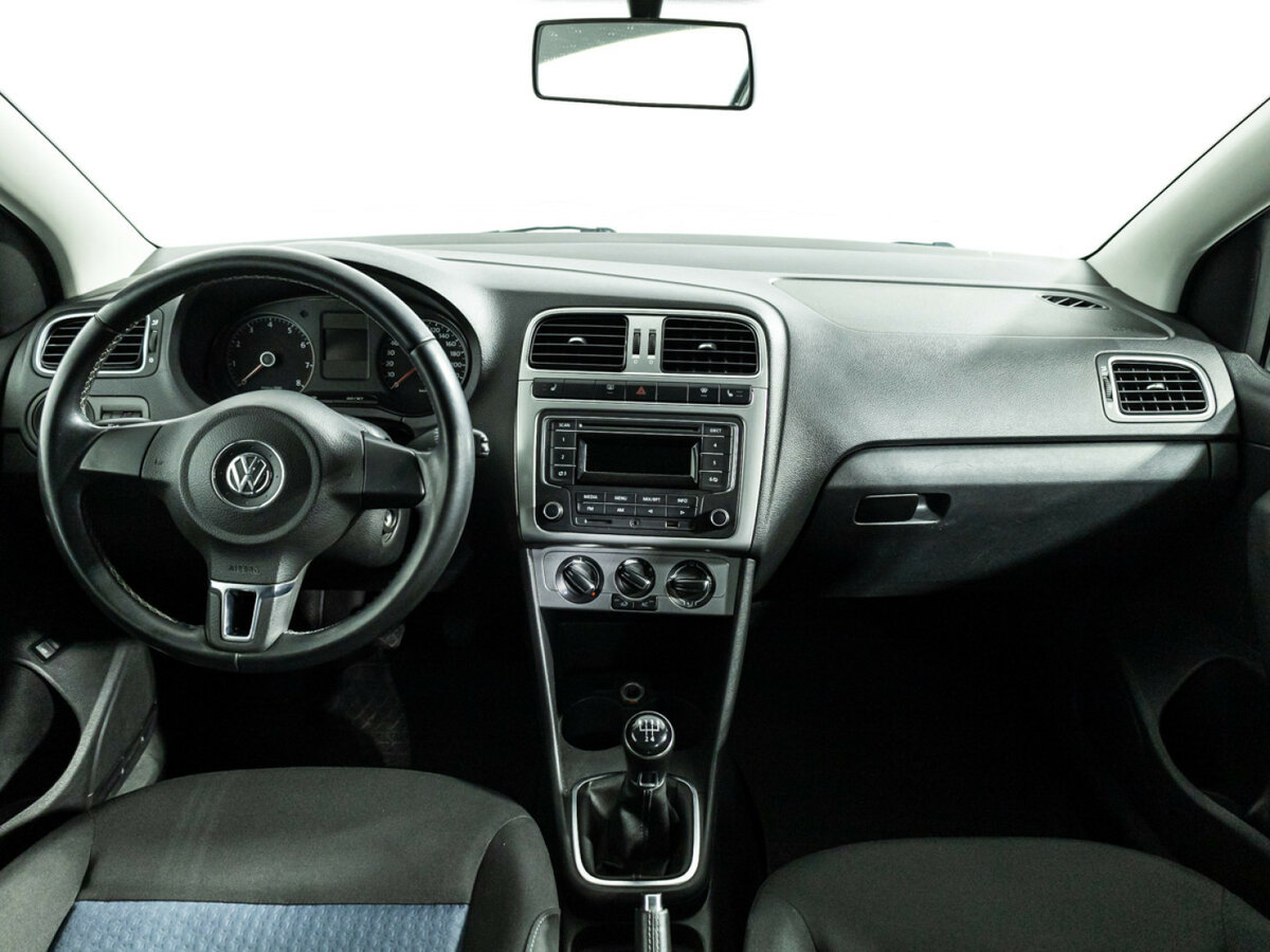 Купить Volkswagen Polo с пробегом. Фото: #12
