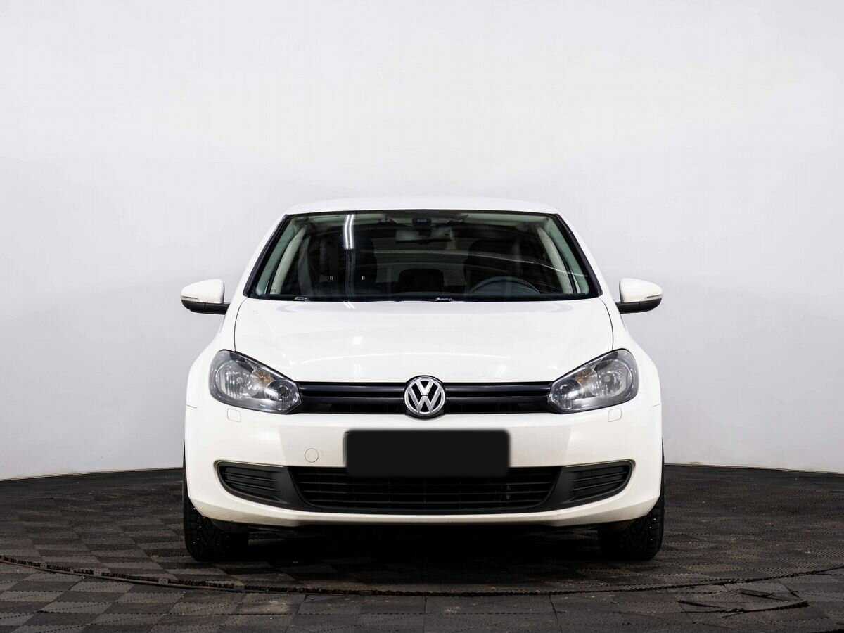 Купить Volkswagen Golf с пробегом. Фото: #1