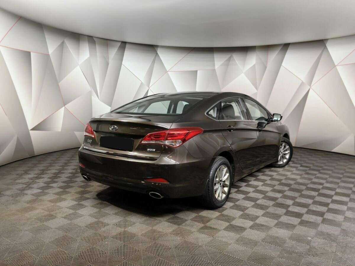 Купить Hyundai i40 с пробегом. Фото: #1