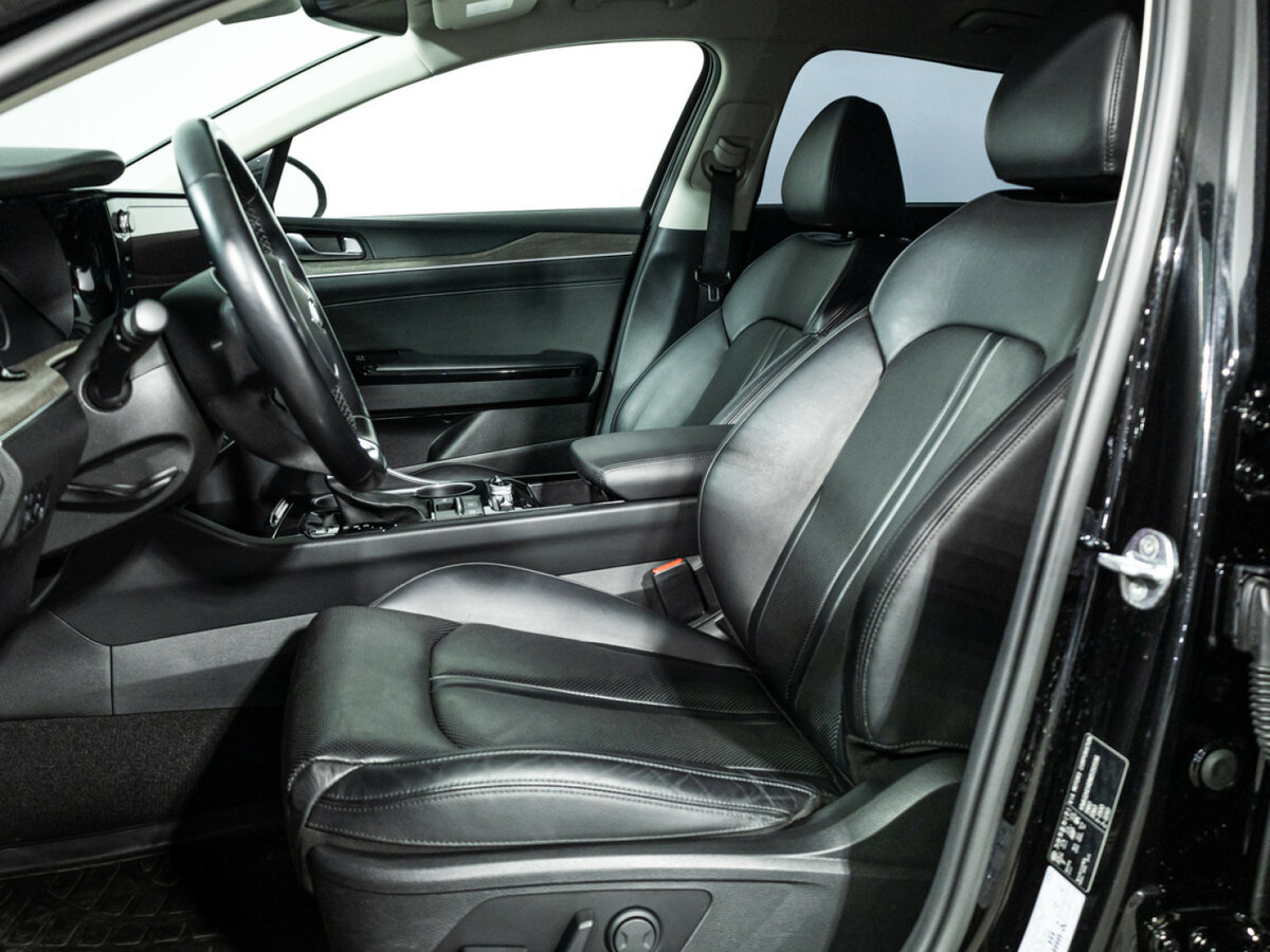 Купить Kia K5 с пробегом. Фото: #14