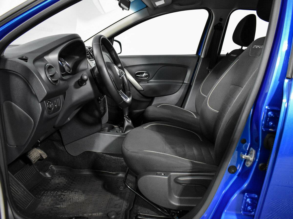 Купить Renault Logan с пробегом. Фото: #8