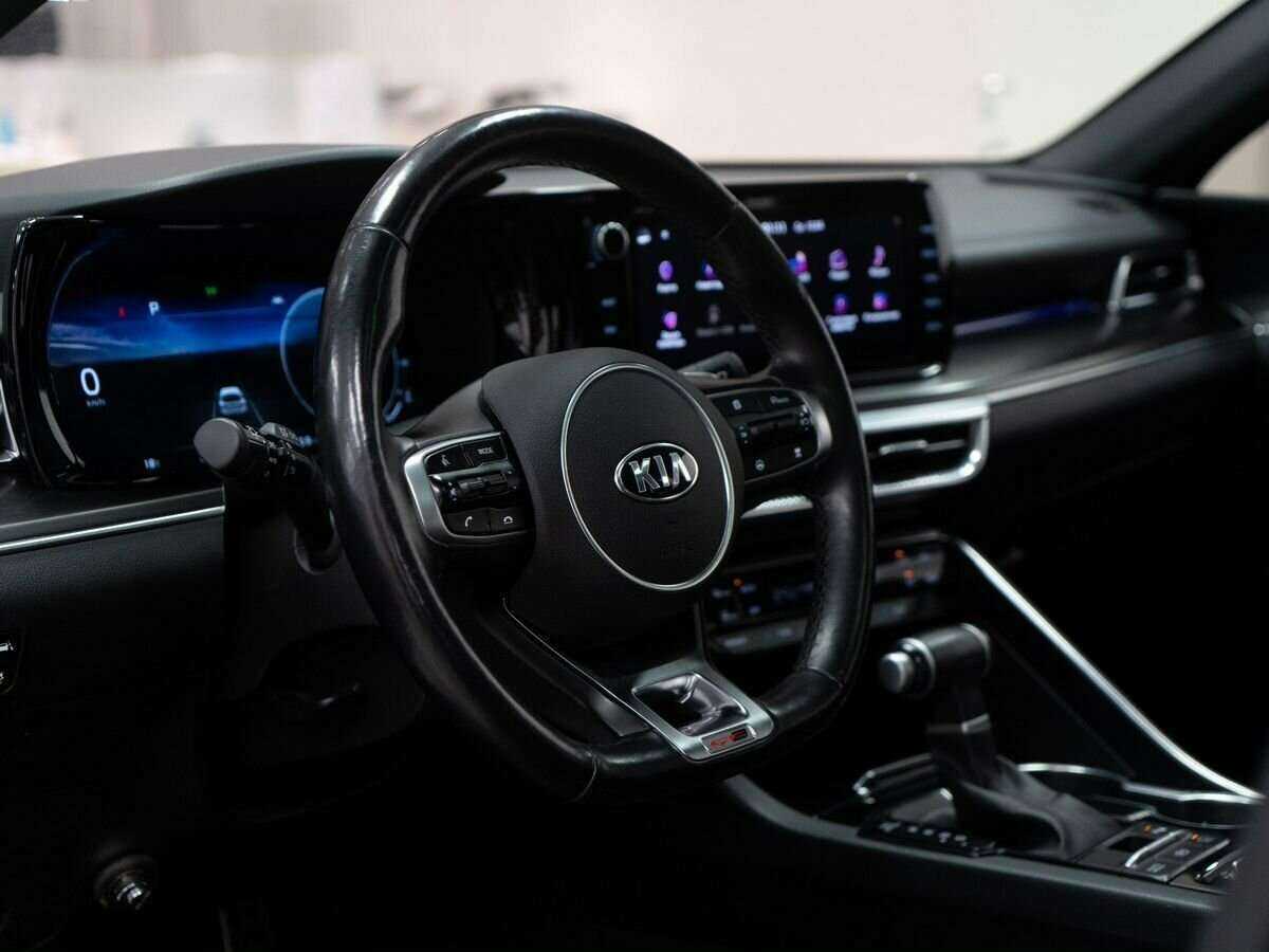 Купить Kia K5 с пробегом. Фото: #4