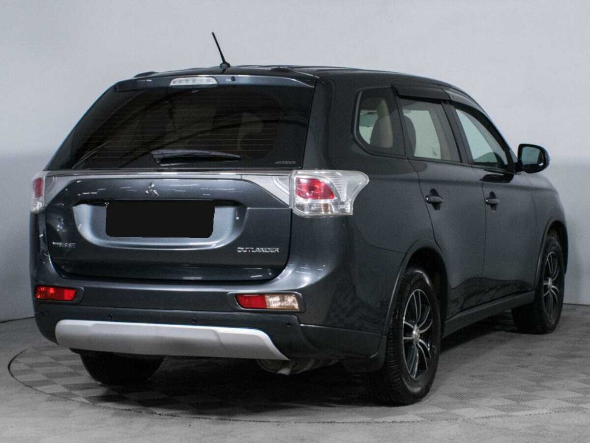 Купить Mitsubishi Outlander с пробегом. Фото: #4