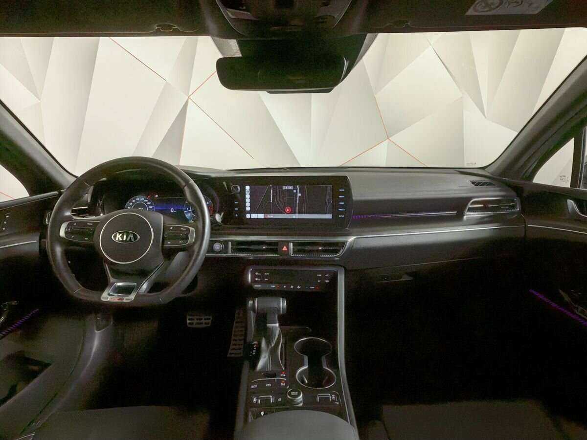 Купить Kia K5 с пробегом. Фото: #9