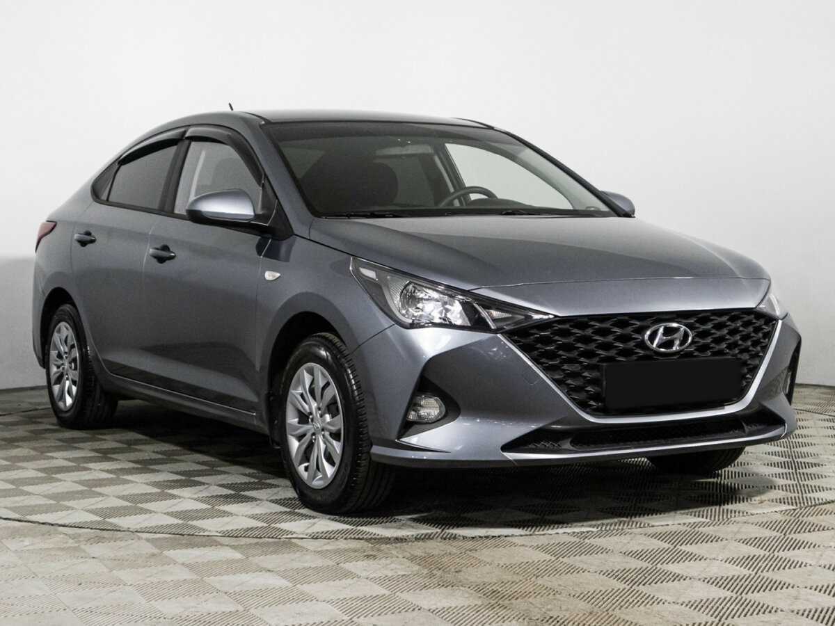 Купить Hyundai Solaris с пробегом. Фото: #2