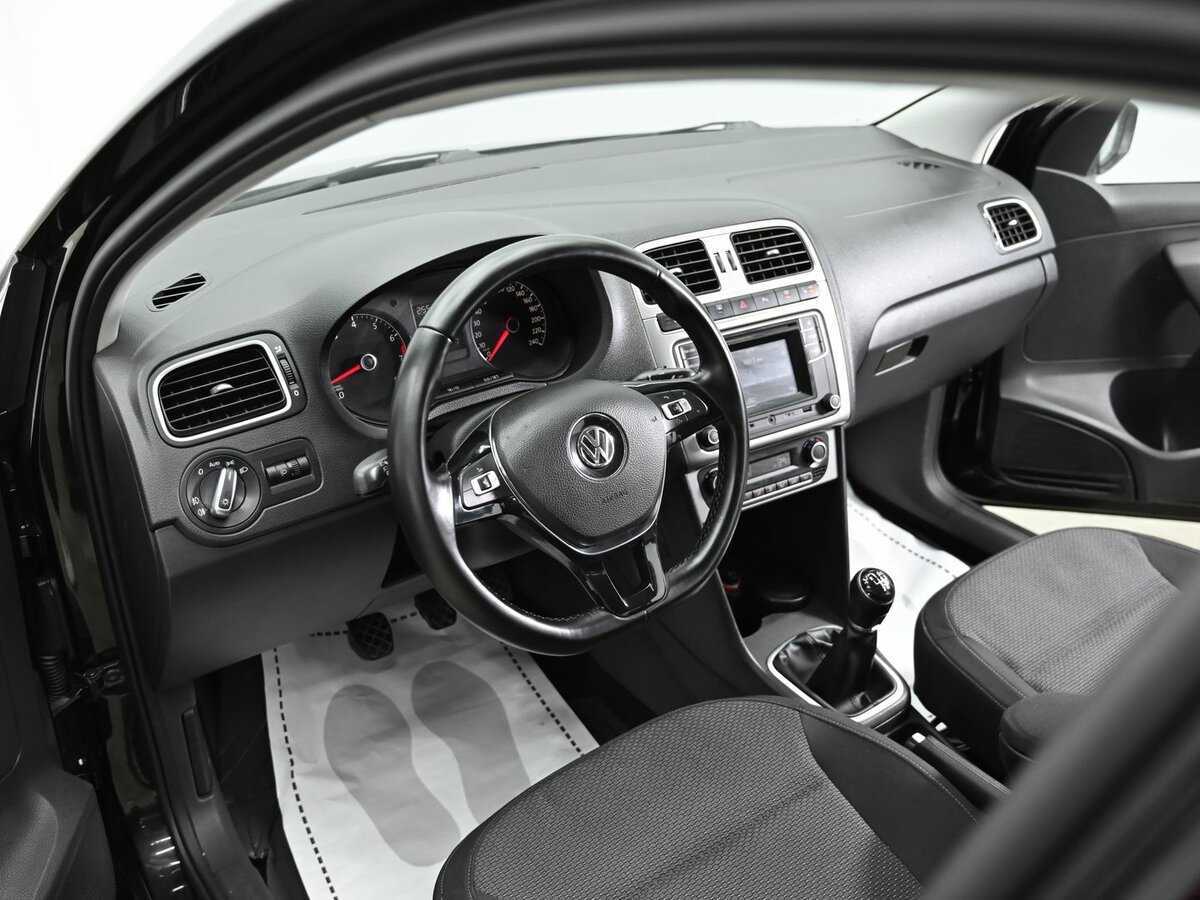 Купить Volkswagen Polo с пробегом. Фото: #6