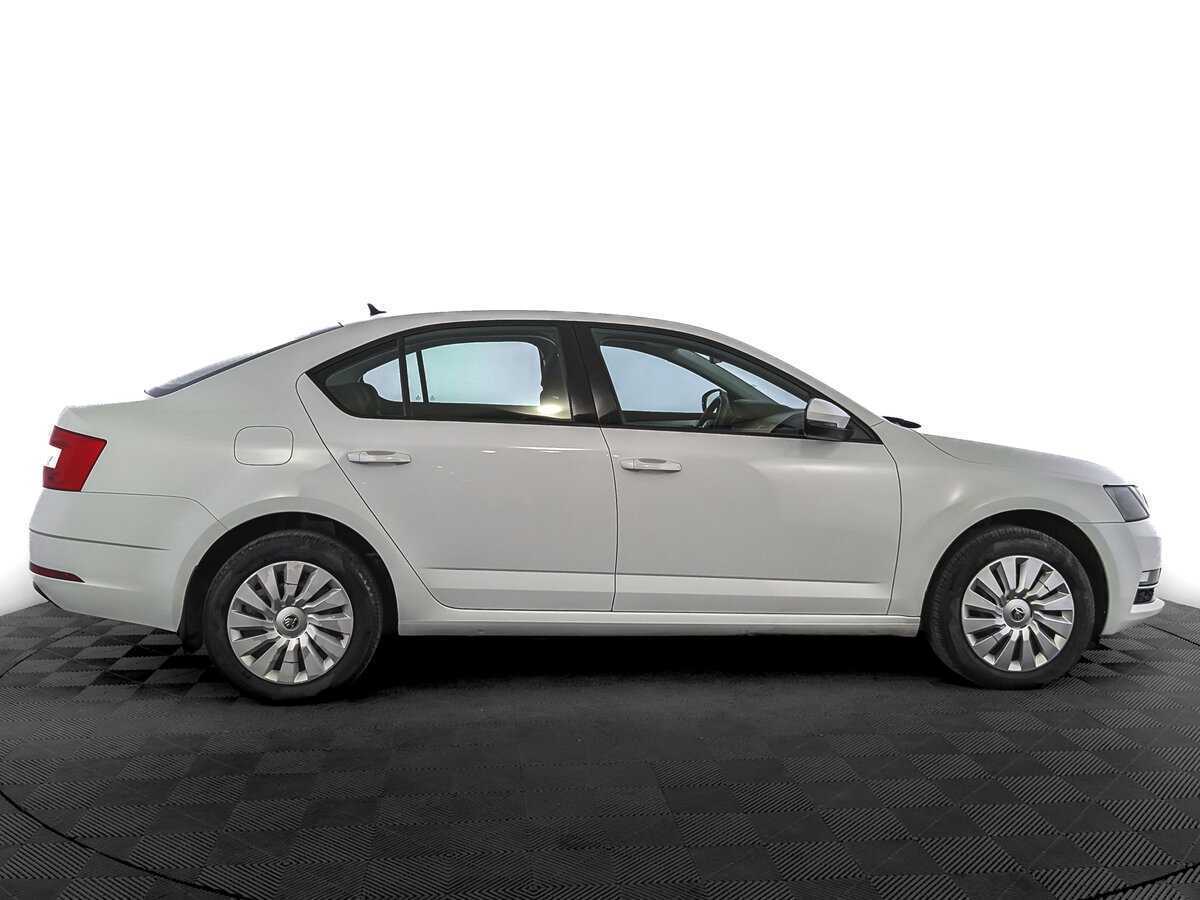 Купить Skoda Octavia с пробегом. Фото: #3