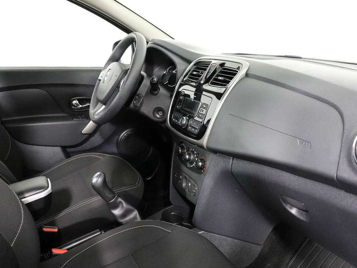 Купить Renault Logan с пробегом. Фото: #6