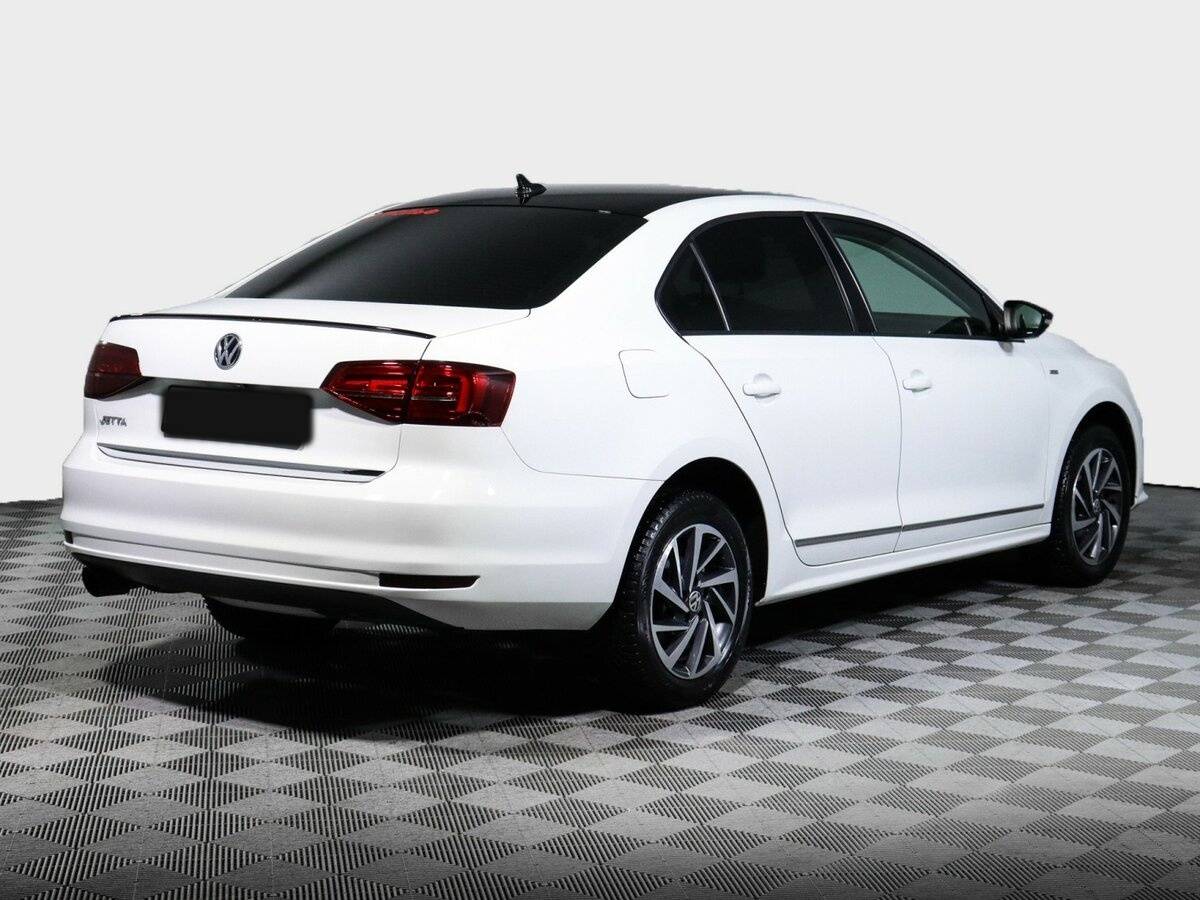 Купить Volkswagen Jetta с пробегом. Фото: #4