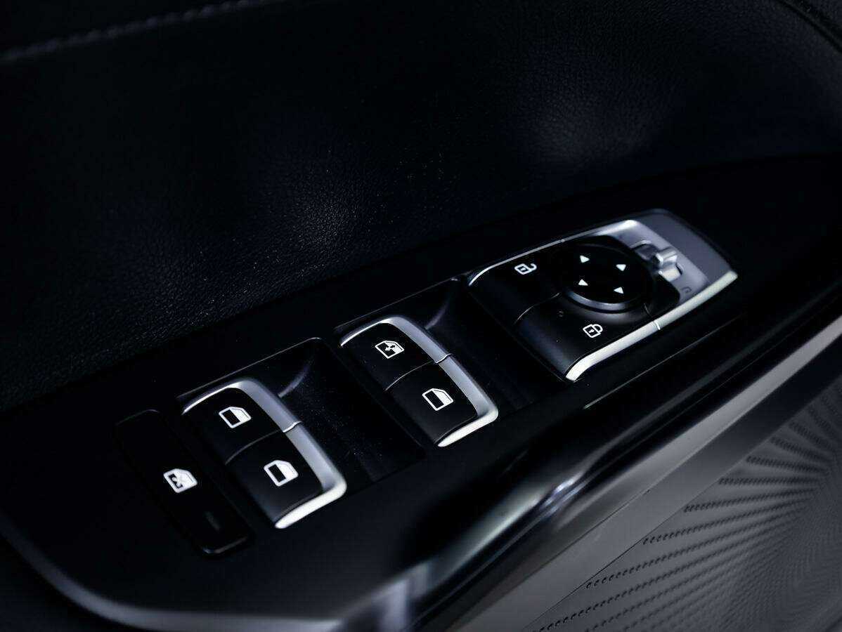 Купить Kia K5 с пробегом. Фото: #18