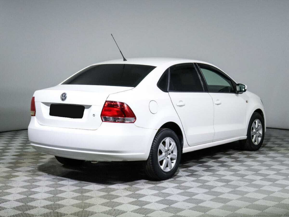 Купить Volkswagen Polo с пробегом. Фото: #4