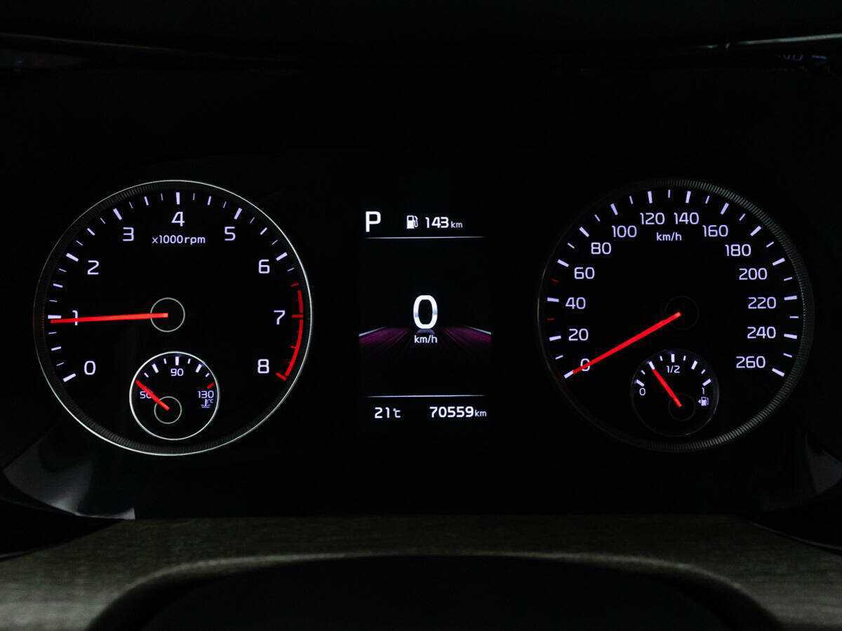 Купить Kia K5 с пробегом. Фото: #11