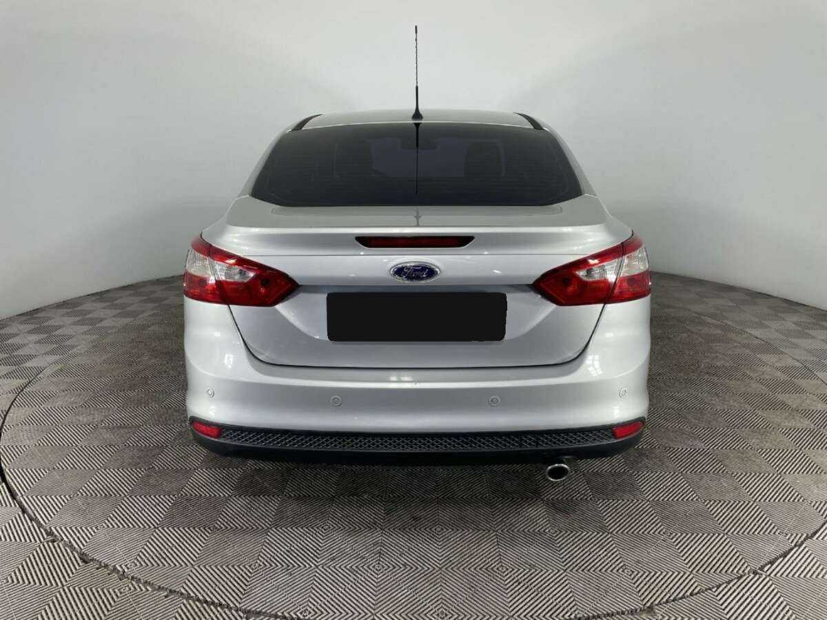 Купить Ford Focus с пробегом. Фото: #2