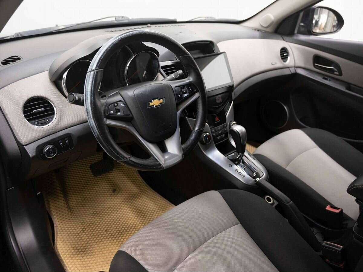 Купить Chevrolet Cruze с пробегом. Фото: #6