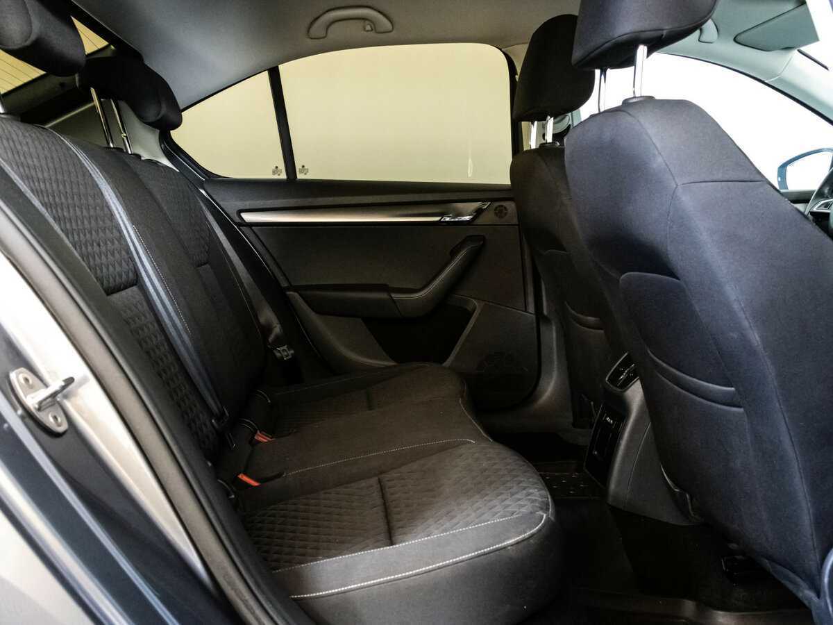 Купить Skoda Octavia с пробегом. Фото: #10