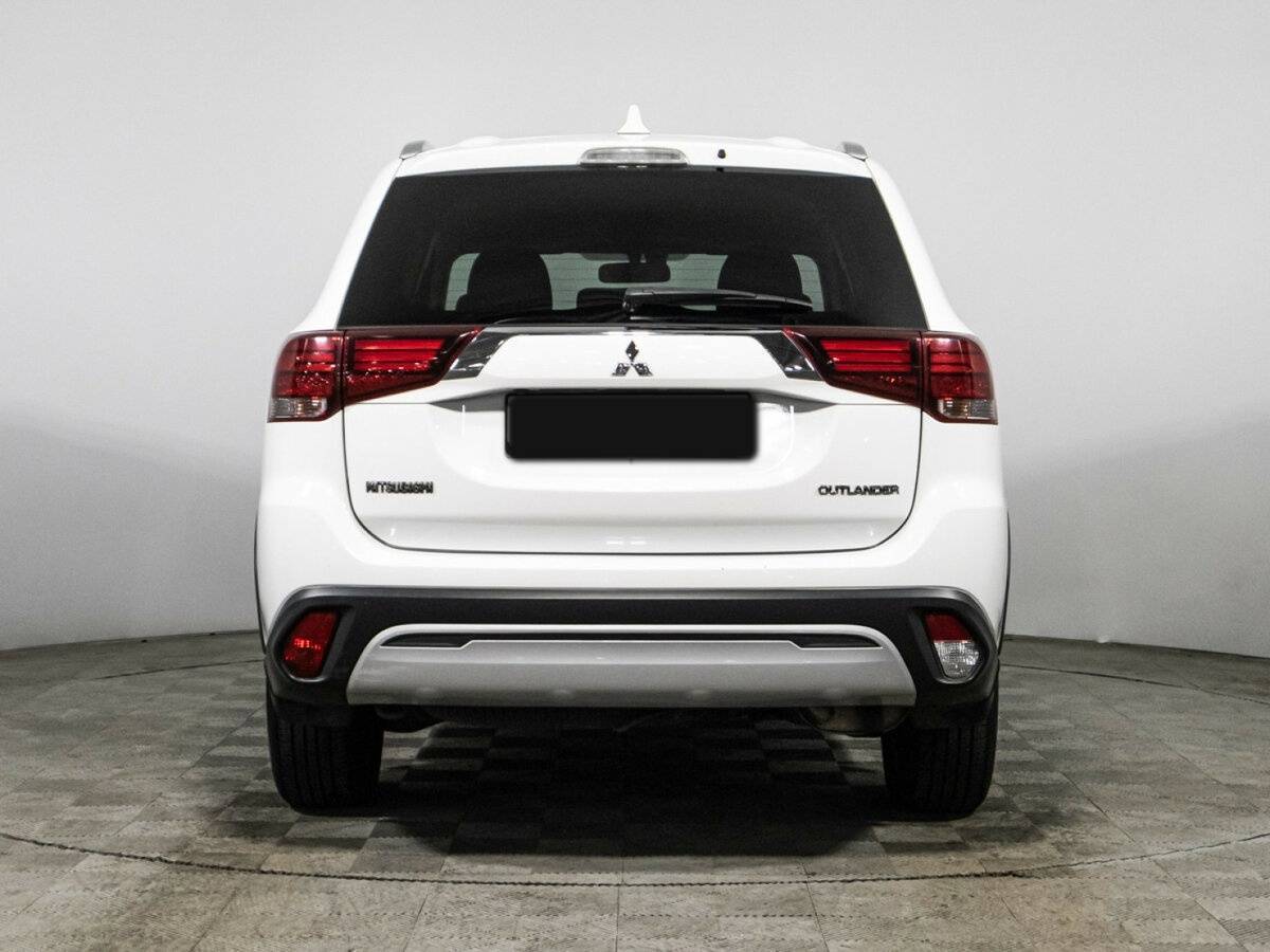 Купить Mitsubishi Outlander с пробегом. Фото: #5