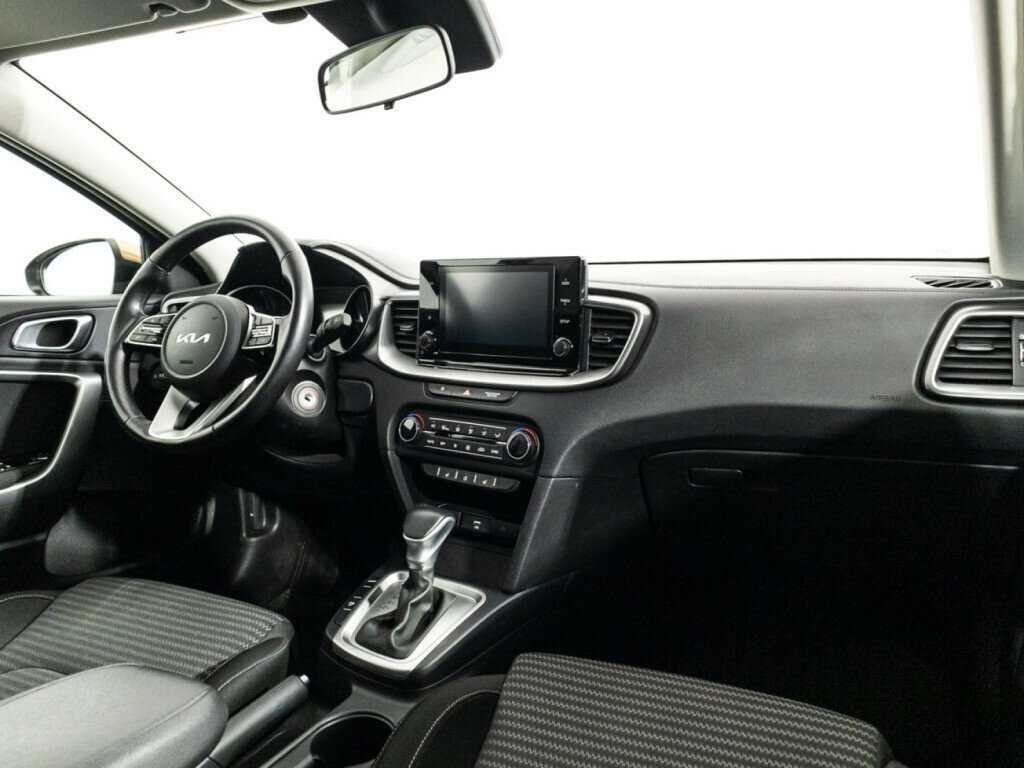 Купить Kia XCeed с пробегом. Фото: #9