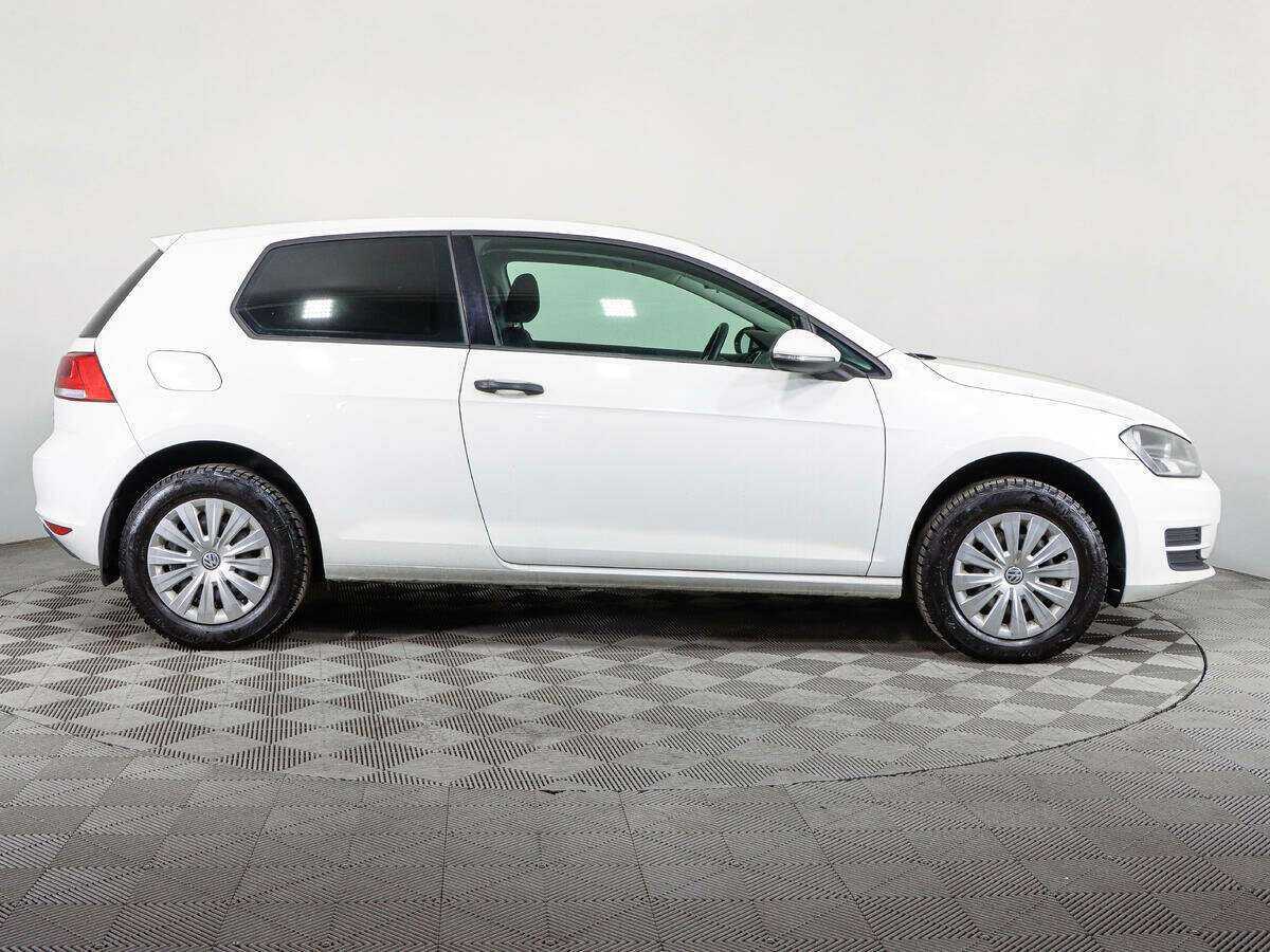 Купить Volkswagen Golf с пробегом. Фото: #3