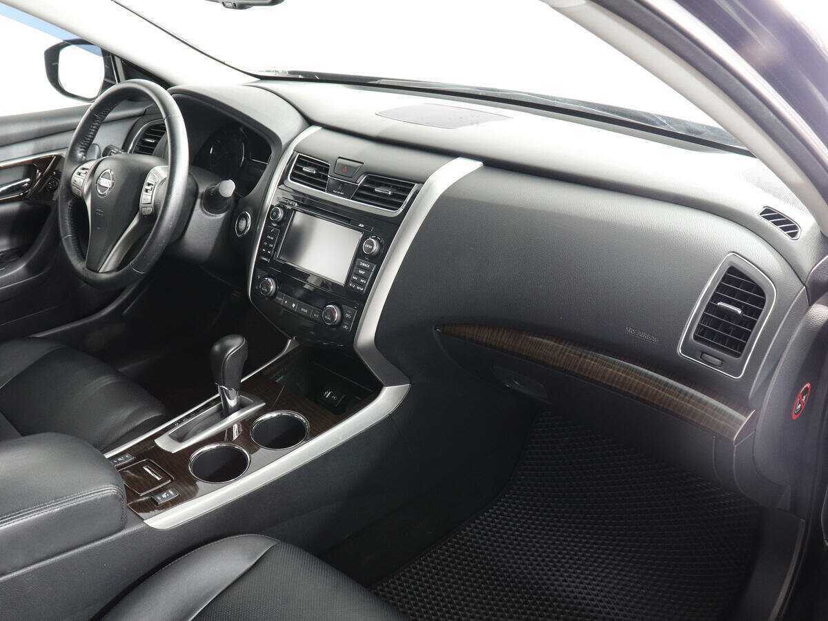 Купить Nissan Teana с пробегом. Фото: #9