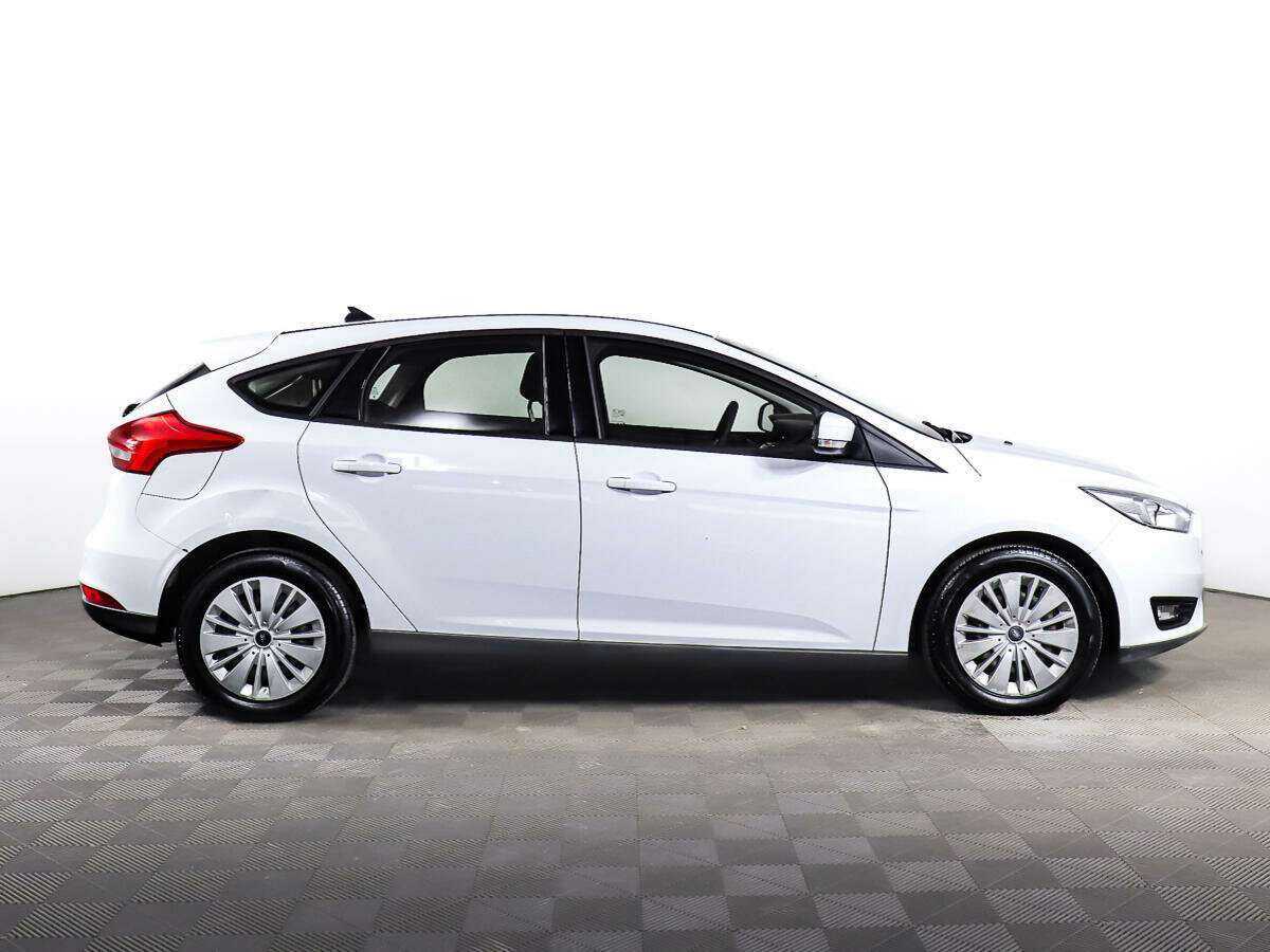 Купить Ford Focus с пробегом. Фото: #2