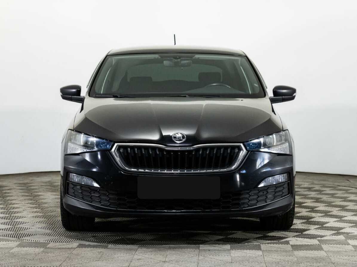 Купить Skoda Rapid с пробегом. Фото: #1