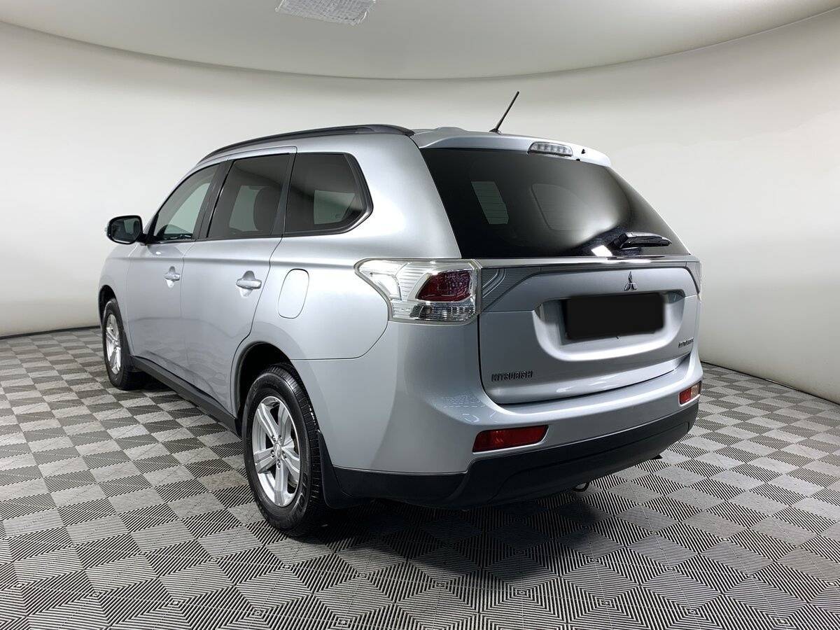 Купить Mitsubishi Outlander с пробегом. Фото: #6