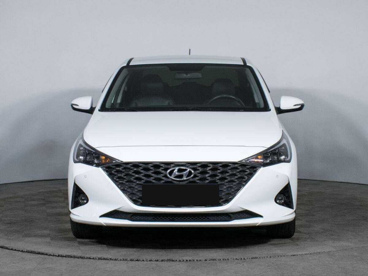 Купить Hyundai Solaris с пробегом. Фото: #1