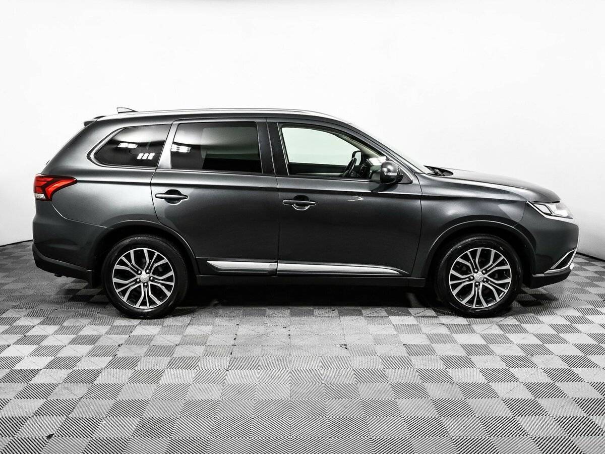 Купить Mitsubishi Outlander с пробегом. Фото: #3