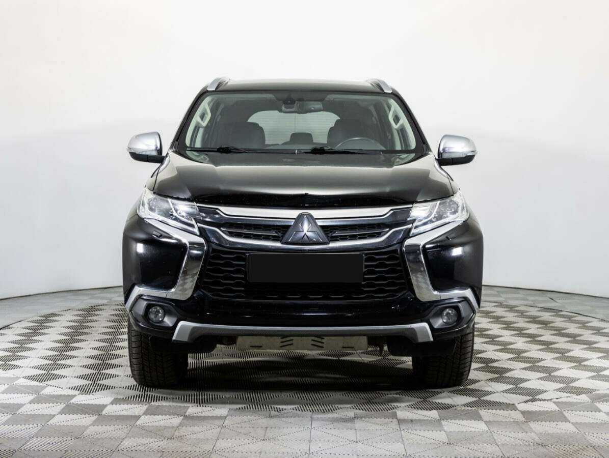 Купить Mitsubishi Pajero Sport с пробегом. Фото: #1