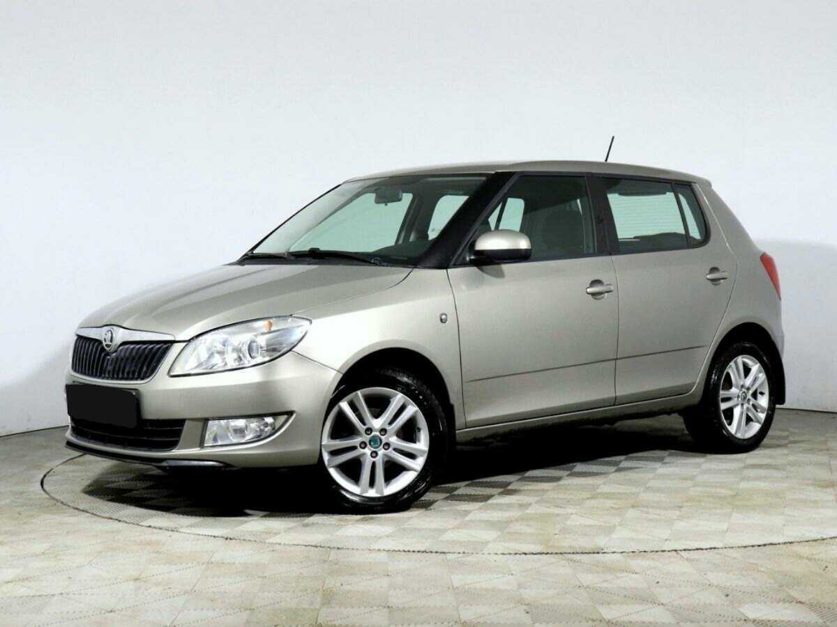 Купить Skoda Fabia с пробегом. Посмотреть фото