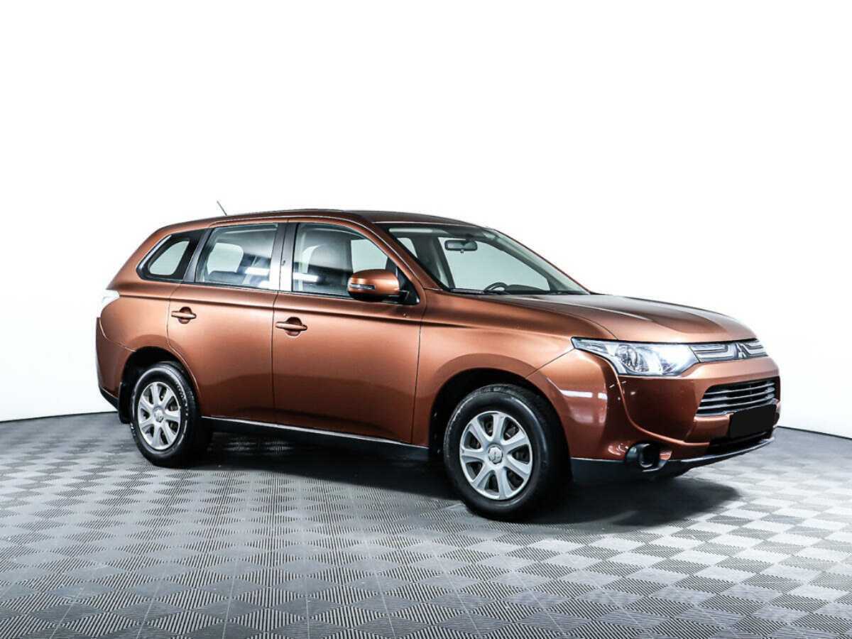 Купить Mitsubishi Outlander с пробегом. Фото: #2