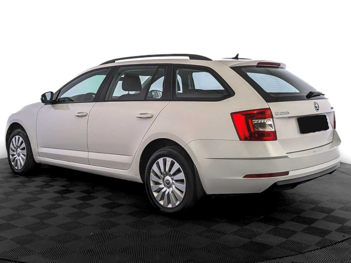 Купить Skoda Octavia с пробегом. Фото: #6