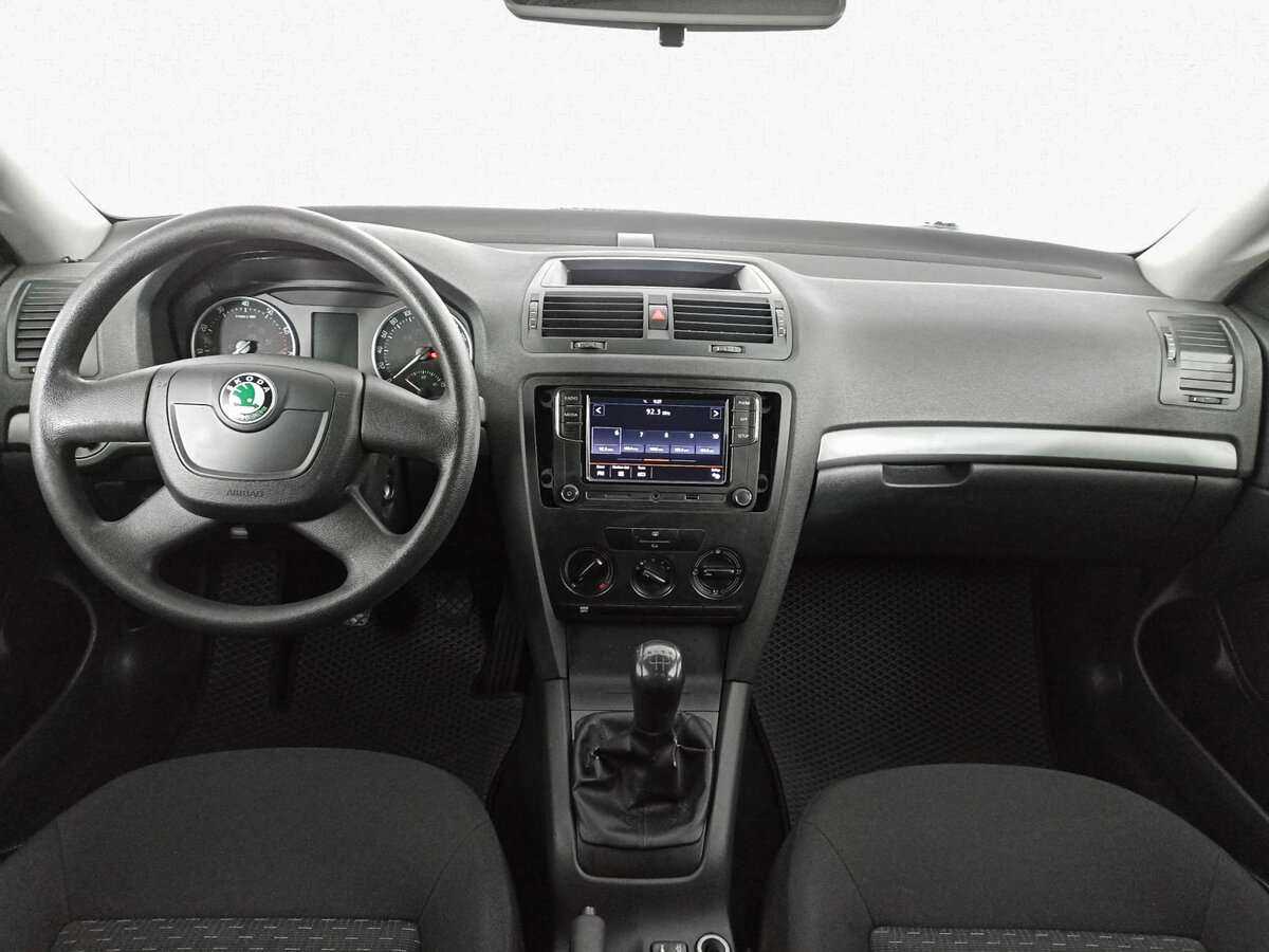 Купить Skoda Octavia с пробегом. Фото: #9