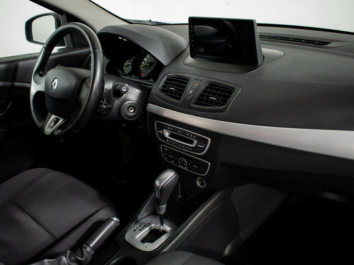 Купить Renault Megane с пробегом. Фото: #7