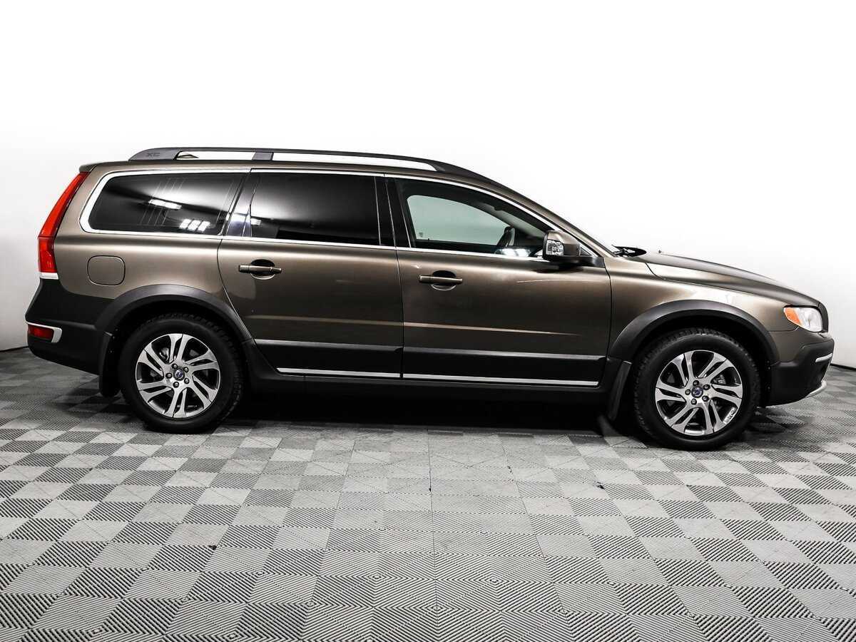 Купить Volvo XC70 с пробегом. Фото: #3