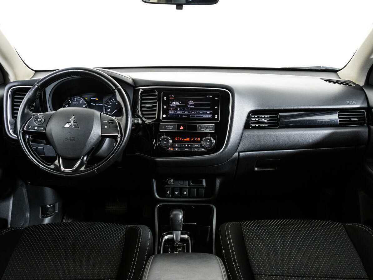 Купить Mitsubishi Outlander с пробегом. Фото: #7