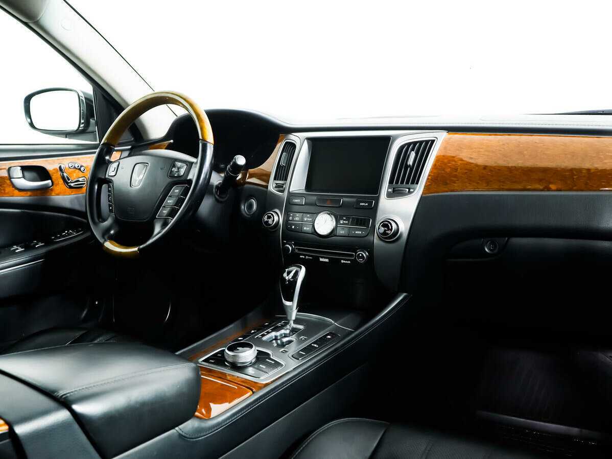 Купить Hyundai Equus с пробегом. Фото: #6