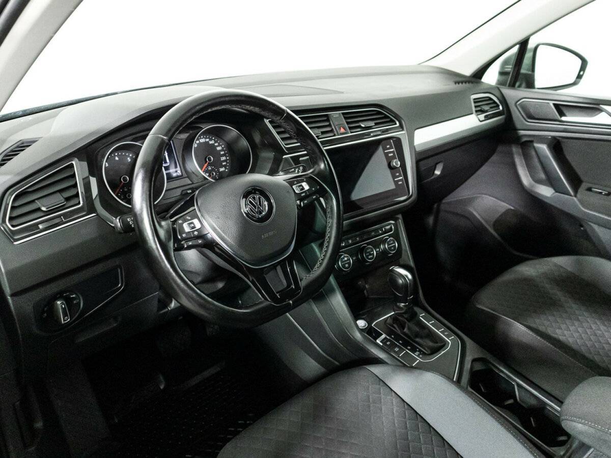 Купить Volkswagen Tiguan с пробегом. Фото: #10