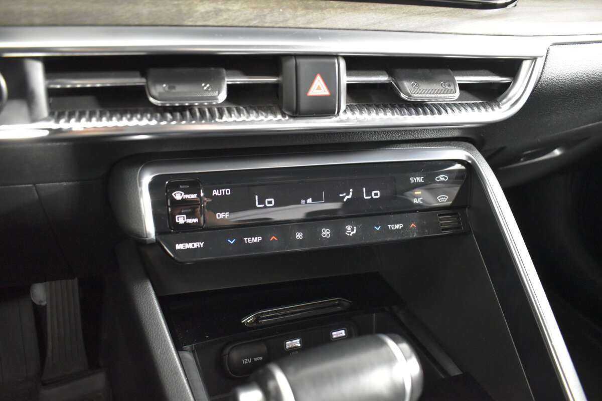 Купить Kia K5 с пробегом. Фото: #16