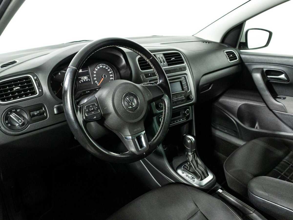 Купить Volkswagen Polo с пробегом. Фото: #10