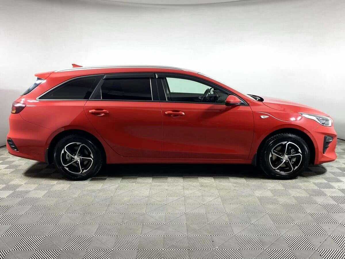 Купить Kia Ceed с пробегом. Фото: #3