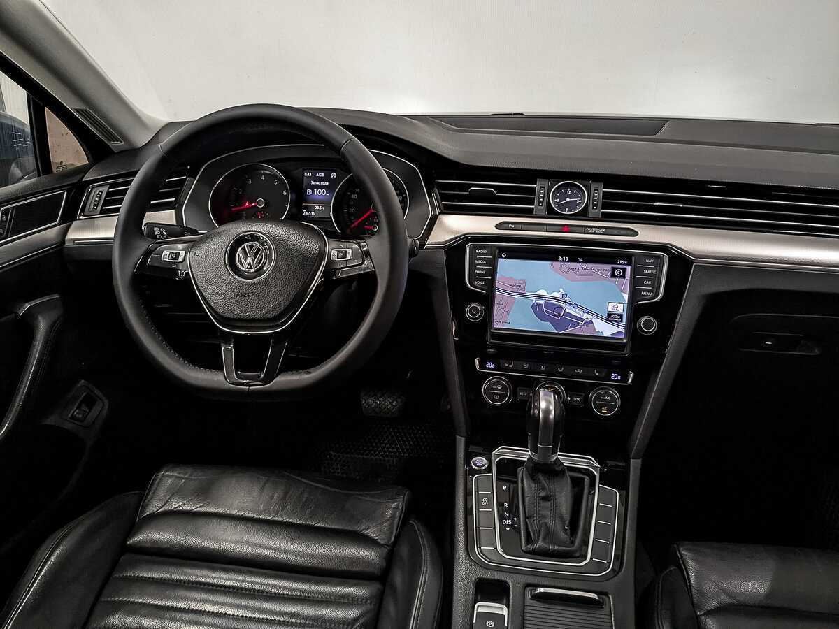 Купить Volkswagen Passat с пробегом. Фото: #29