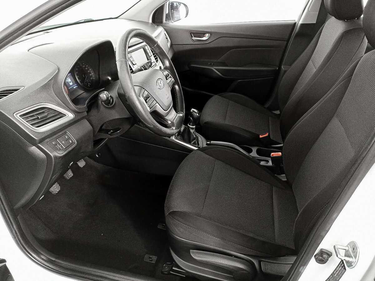 Купить Hyundai Solaris с пробегом. Фото: #13